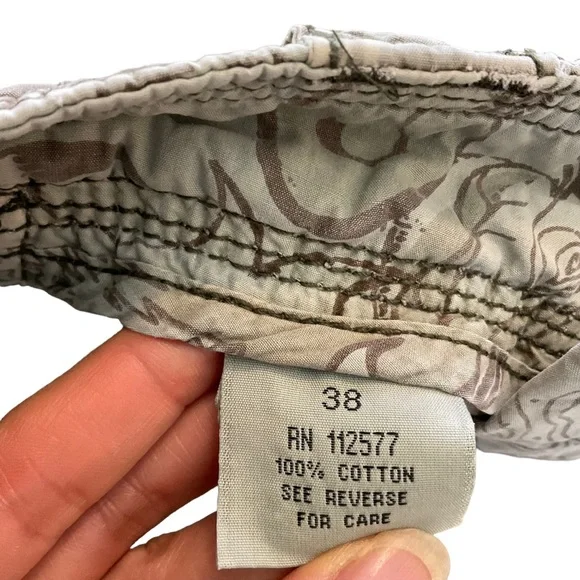 Jet Lag Camo Cargo Shorts Mens 38 Waist Pale Green Floral Print Distress Y2K 90s - Picture 9 of 13